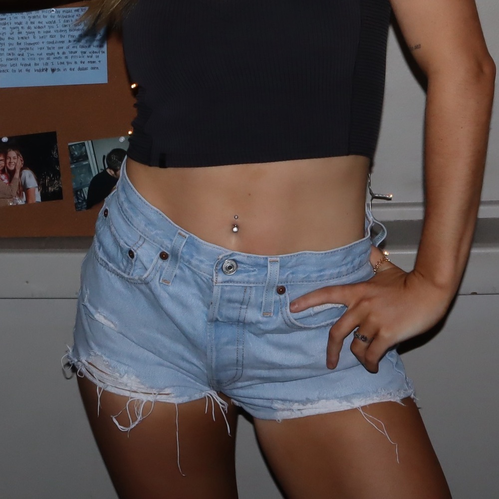 levi shorts
